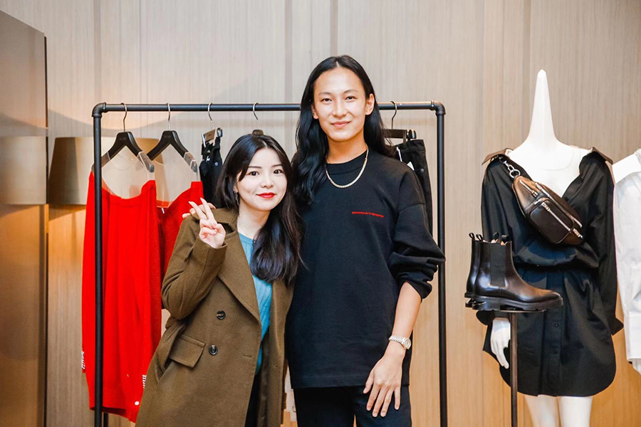 为合作胶囊系列造势，连卡佛和AlexanderWang在成都办了场“派对”