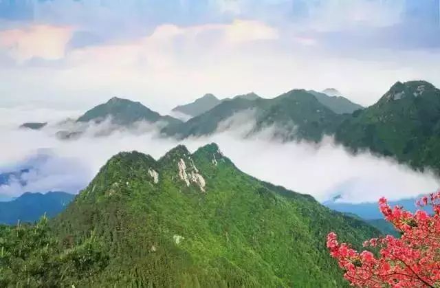 攀一座山看一场雪爱一个人,攀一座山看一场雪追一个梦图片