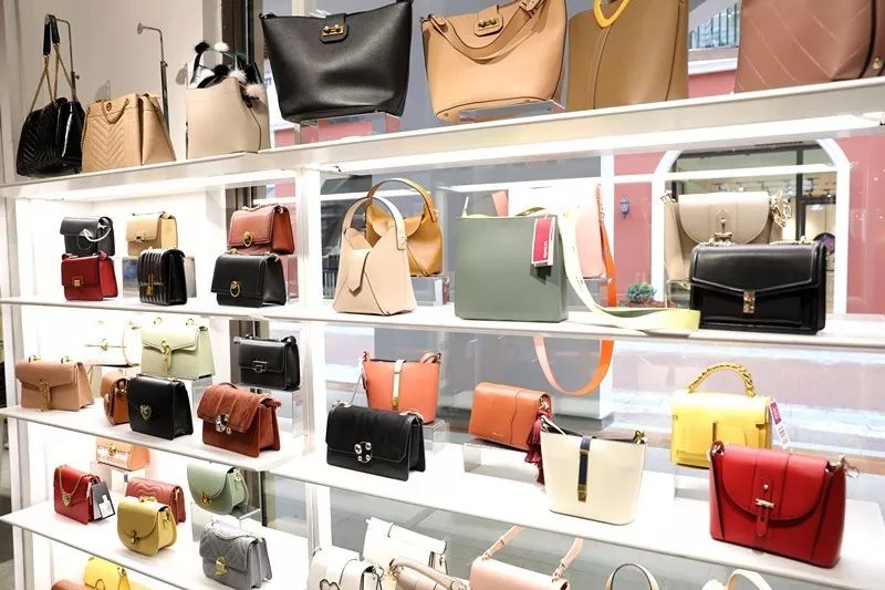 新津奥特莱斯通10号地铁吗,新津奥特莱斯购物公园开业