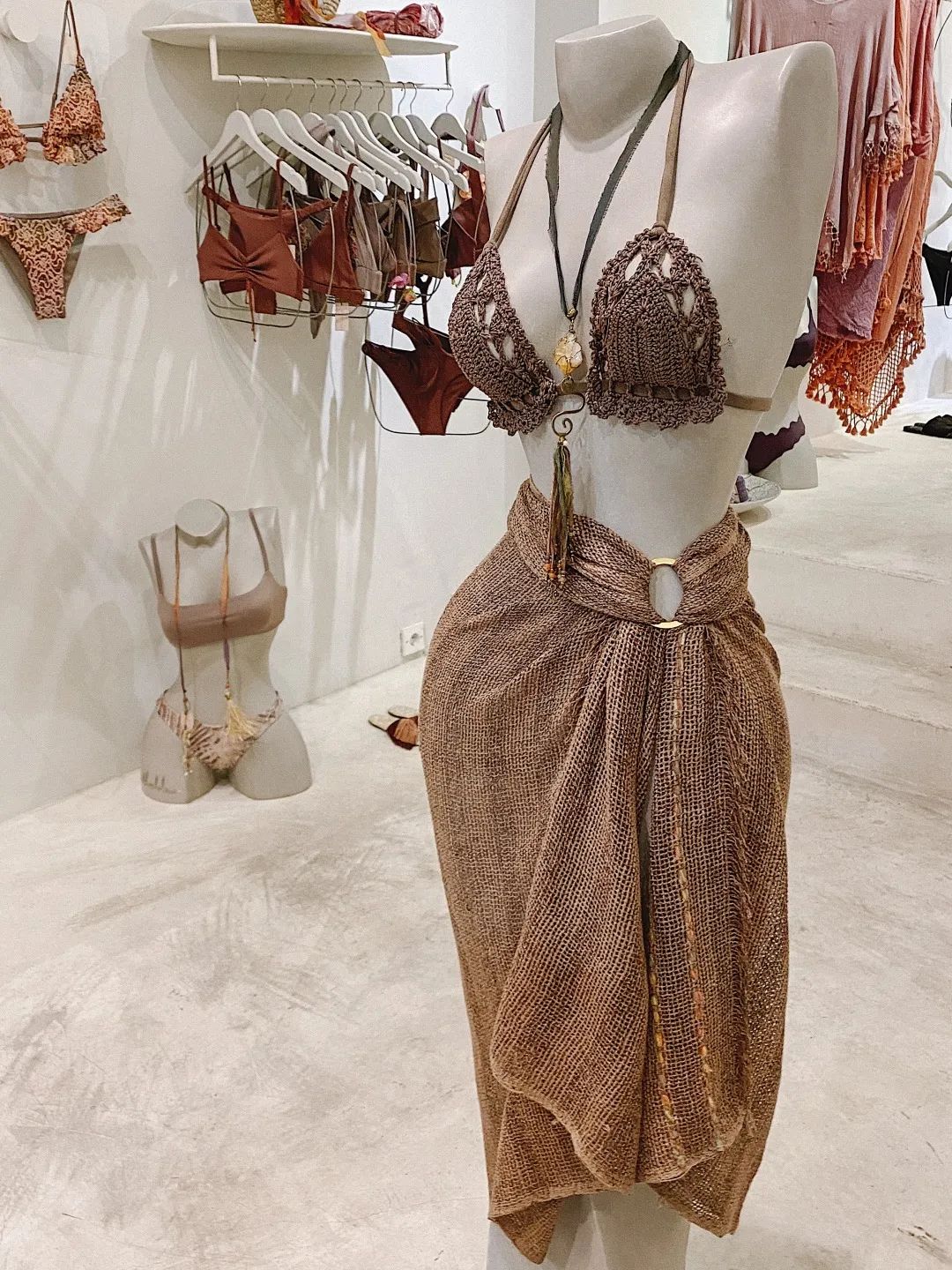 巴厘岛哪里买衣服好看女生,巴厘岛哪里可以买到便宜的衣服