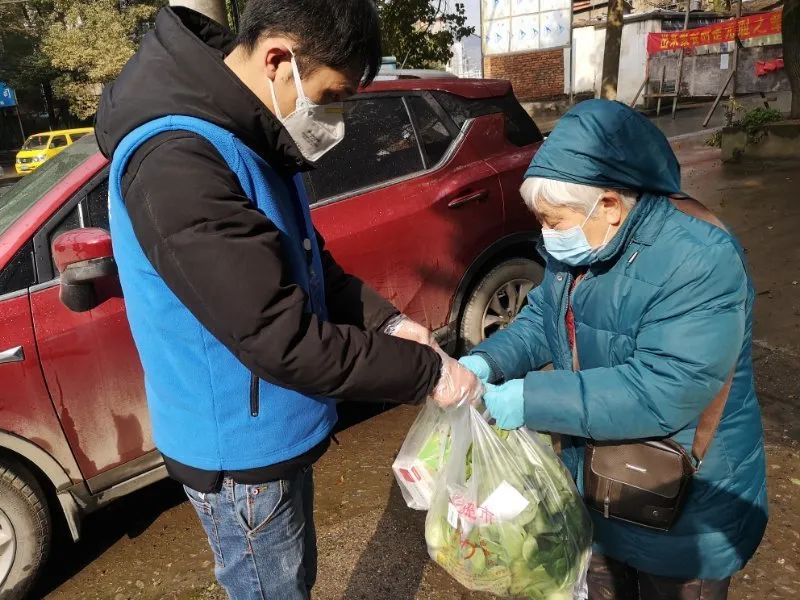 志愿服务组的疫情防控工作情况,乡镇疫情防控志愿者表扬通报