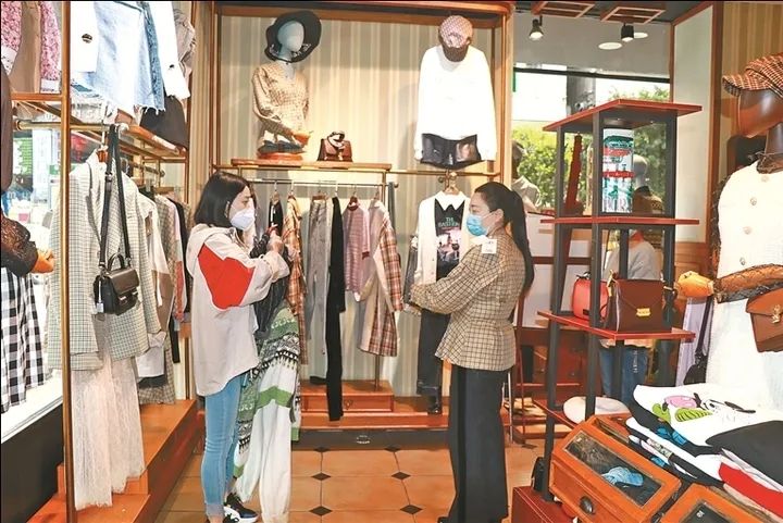 达城街头拍下的！这些画面从未如此激动人心