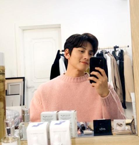 池昌旭出道10年,池昌旭从小到大的经历