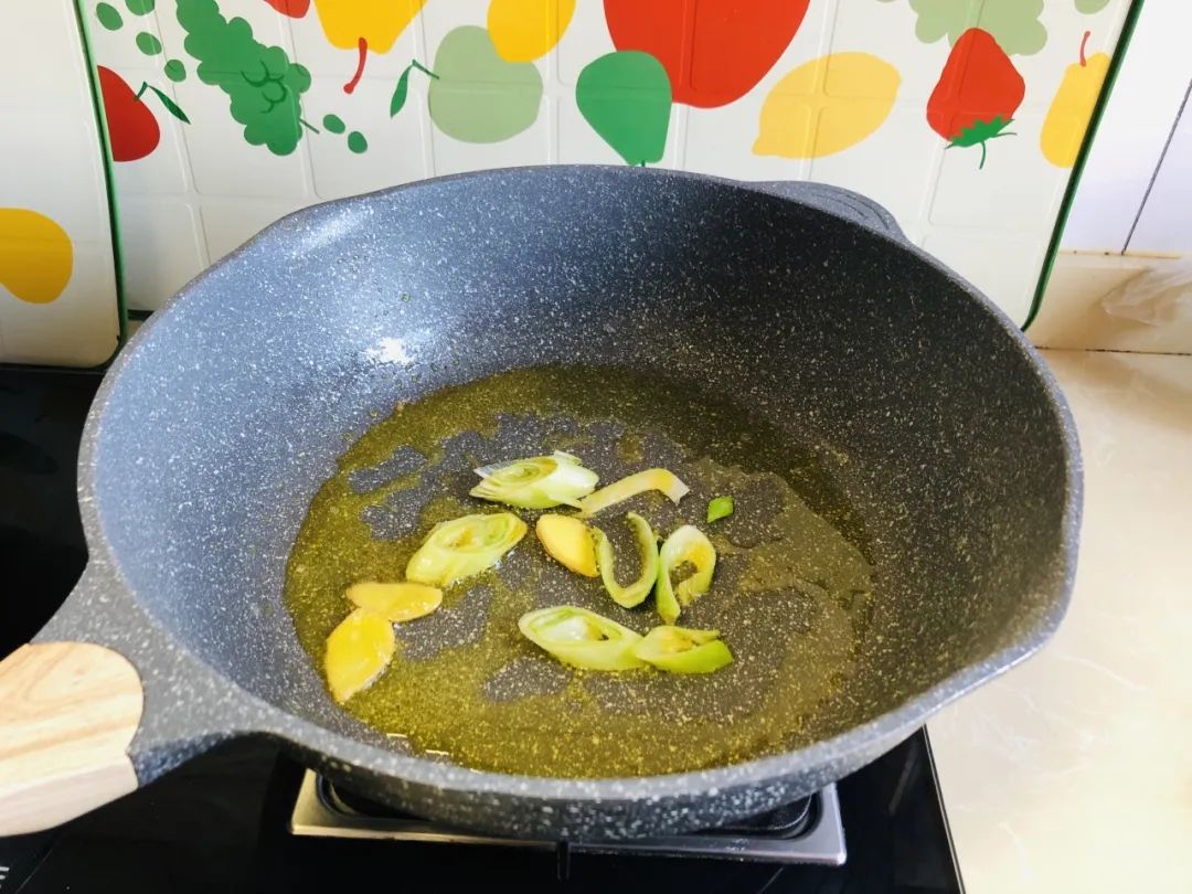 【滋味】大排这样烧，好吃又不腻