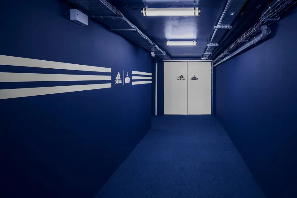 阿迪达斯X法国国家体育学院公共空间改造/UbaltArchitectes+UbiBene