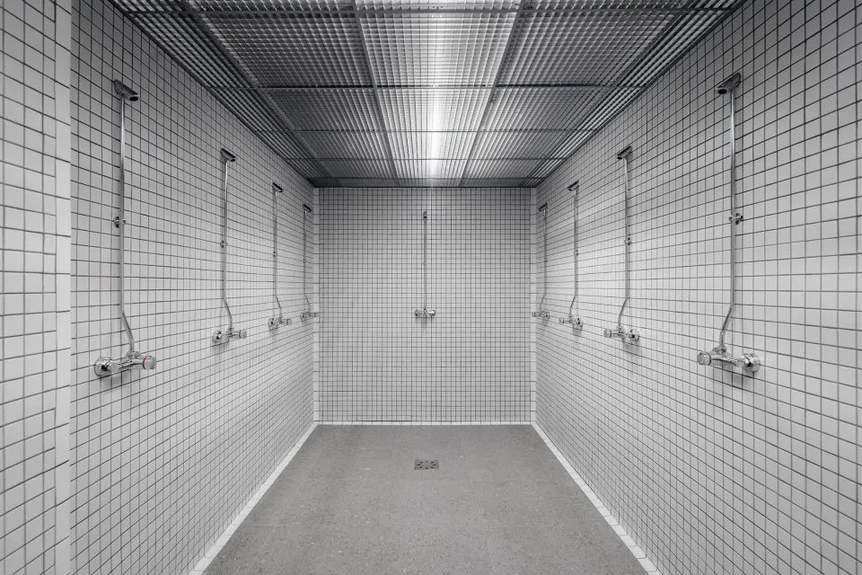 阿迪达斯X法国国家体育学院公共空间改造/UbaltArchitectes+UbiBene