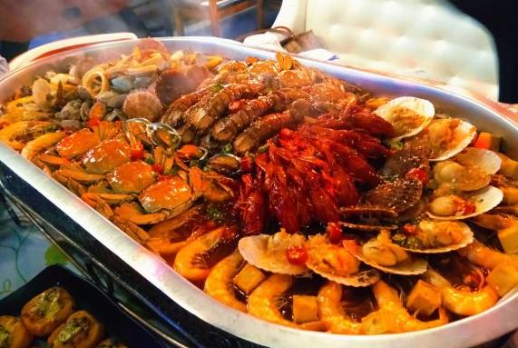 不想一本正经就捣蛋,不想搞学习就想吃喝玩