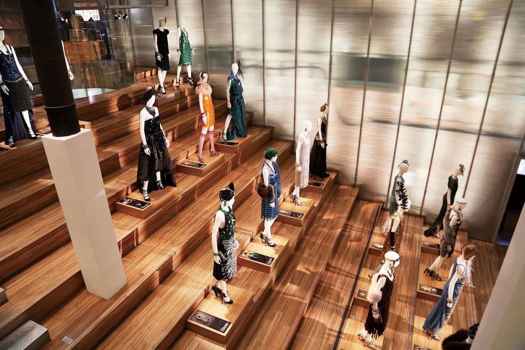 周末不知道去哪购物,明天我们去购物英语