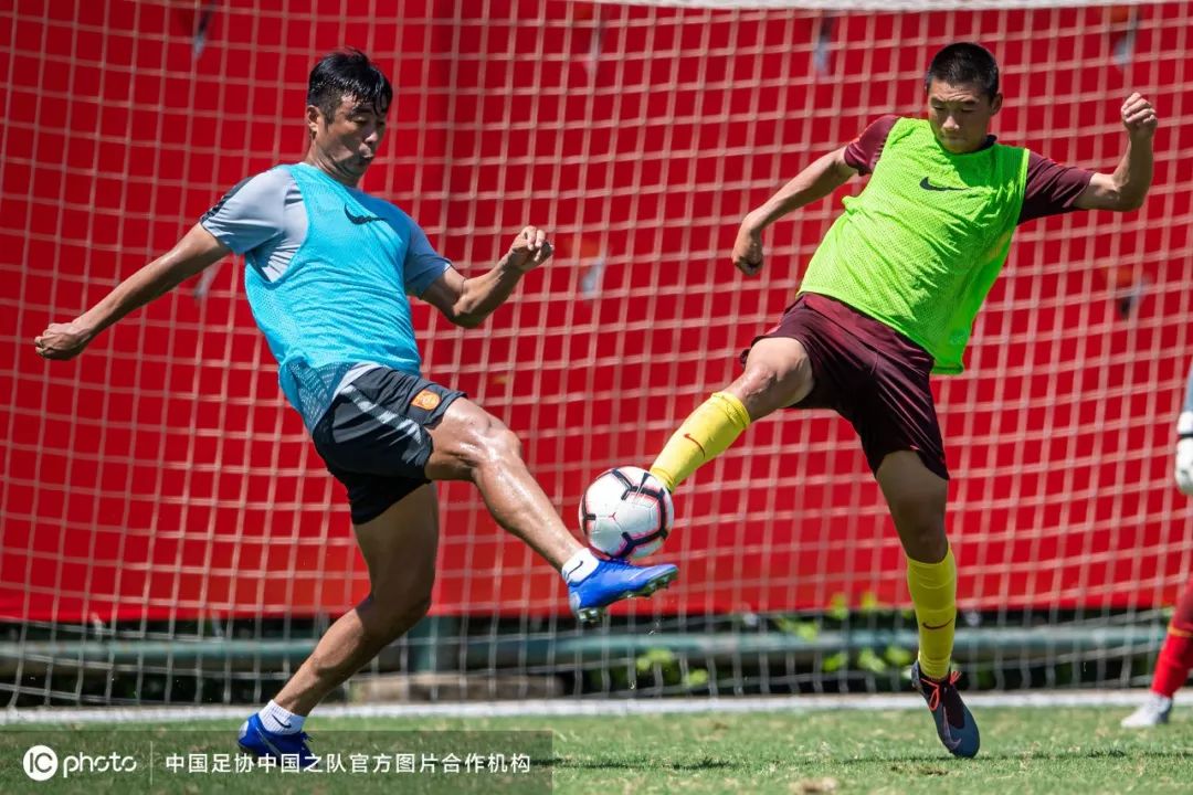 新中国足球队,中国足球队今天的首发