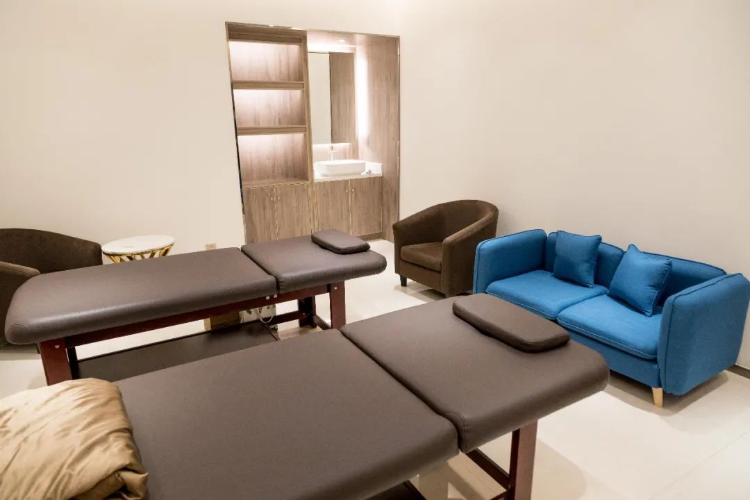 藏不住了！德国黑科技，KO肩颈腰疼痛神器，仅需￥9.9