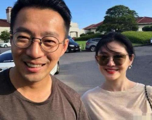 44岁大s现身,43岁大s最新照片