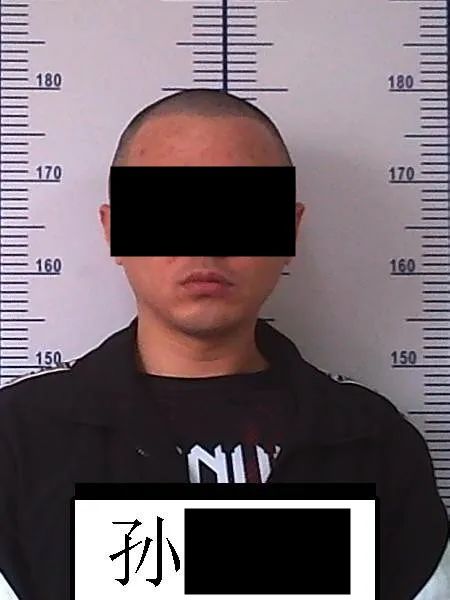 初中学历“煎饼哥”两年成亿万富豪，买十多处房产还有豪车！就靠一款小软件？