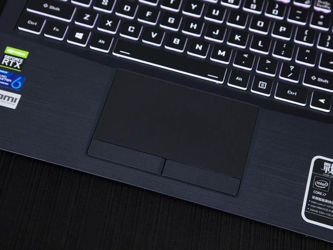 硬核机甲风,神舟战神z8-b4电竞版游戏测评