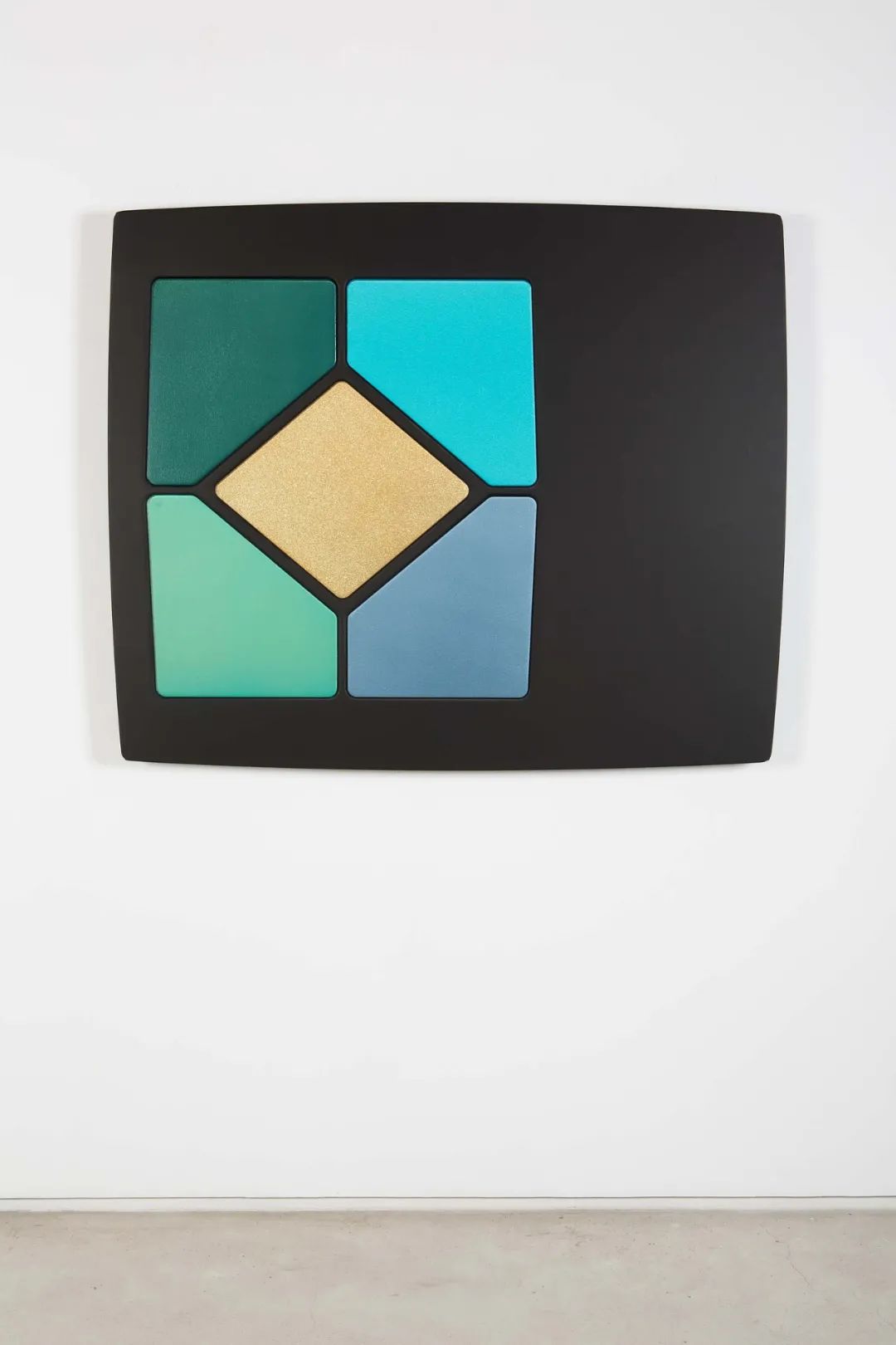 艺术圈存在鄙视链吗,艺术圈真的有口红吗