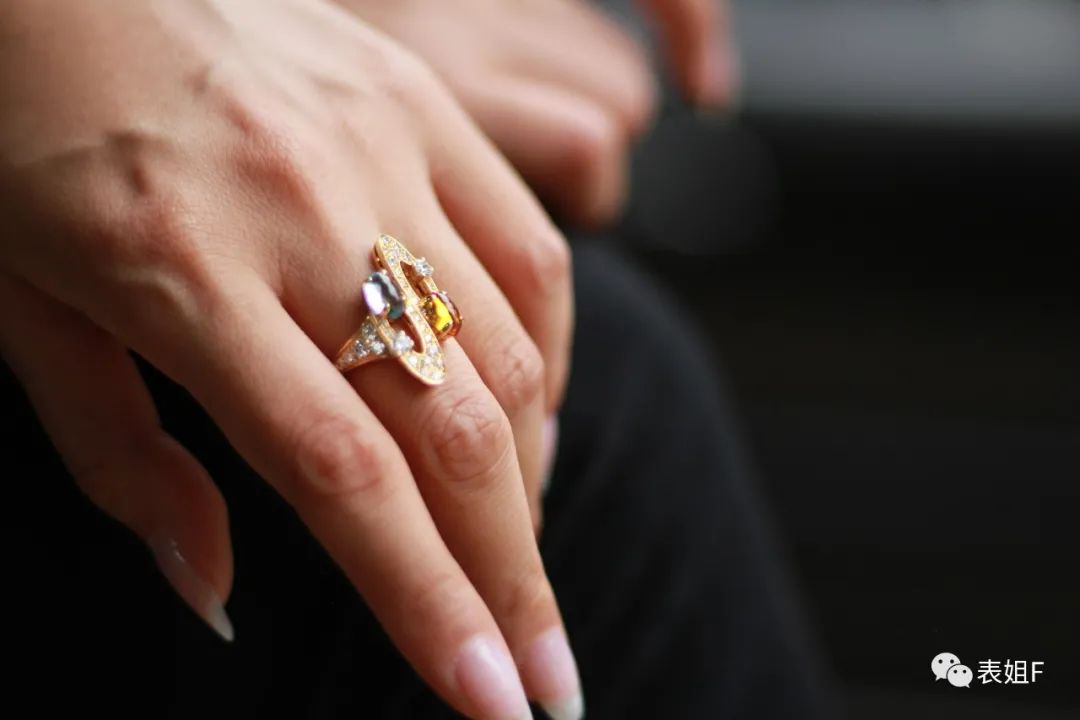 宝格丽入门级首饰盒,宝格丽白贝母小扇子首饰盒