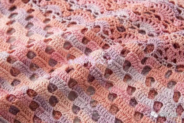 粉黛编织短袖视频教程,棒针镂空花罩衫图解