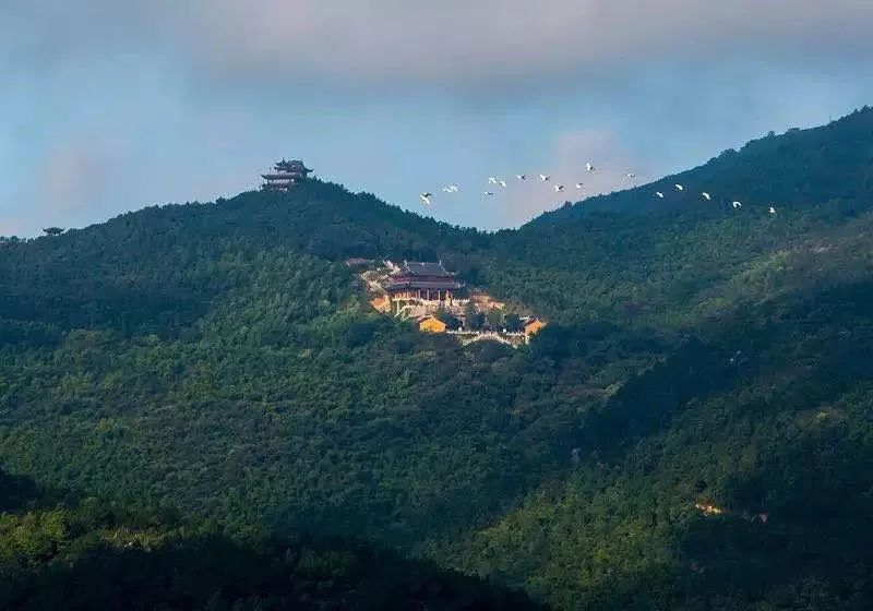 穹窿山有哪些特点,穹窿山凭什么被誉为天下第一