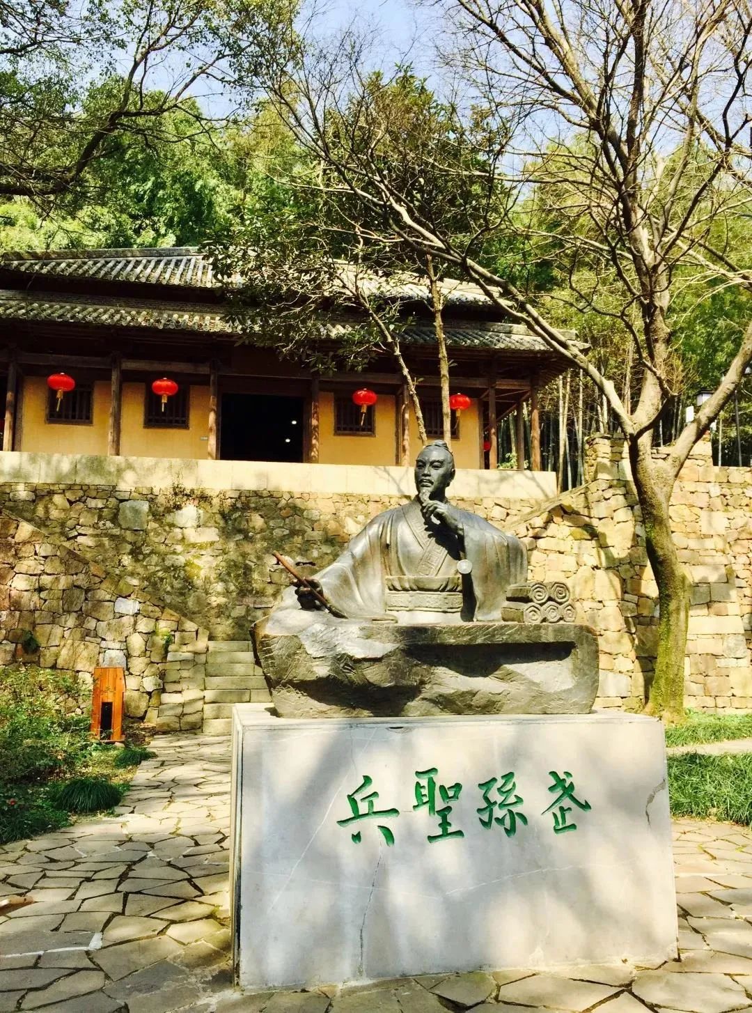 穹窿山有哪些特点,穹窿山凭什么被誉为天下第一