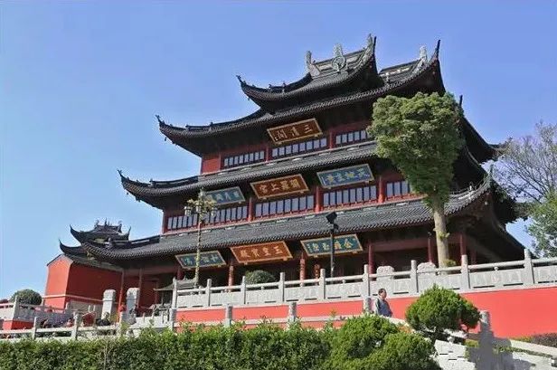 穹窿山有哪些特点,穹窿山凭什么被誉为天下第一