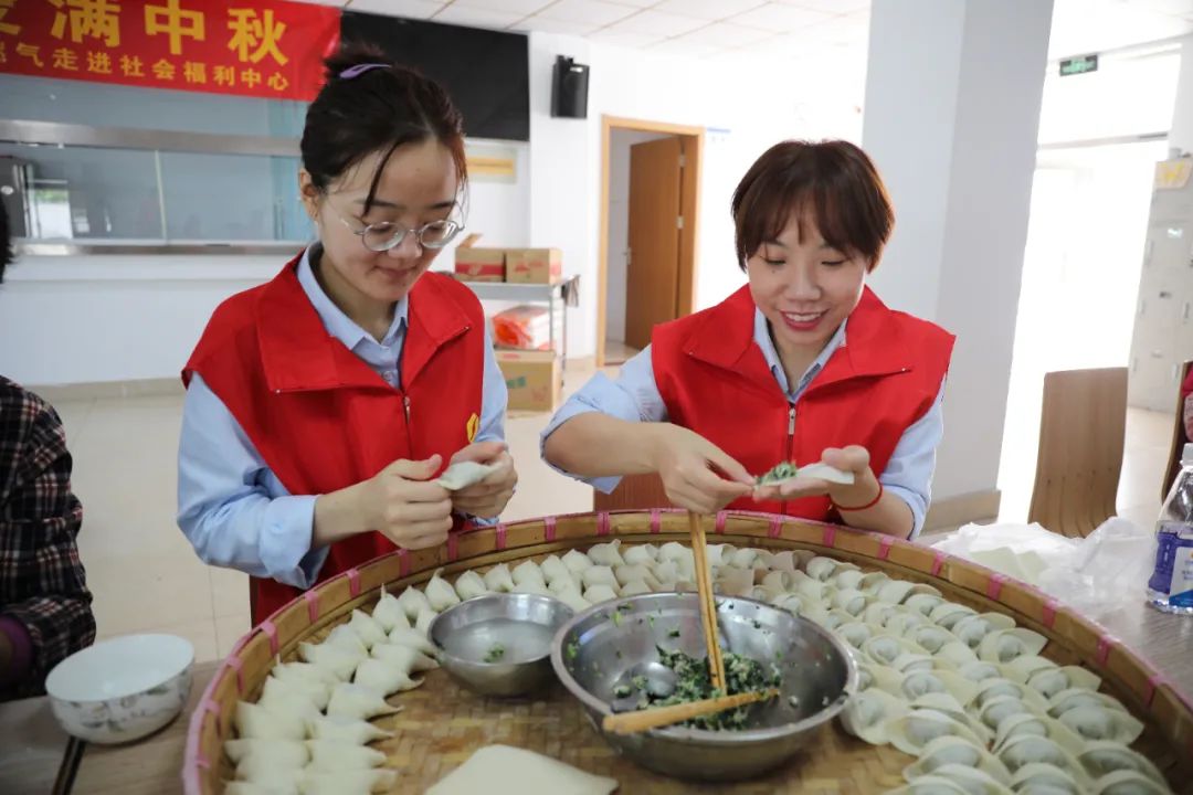 暖心！安顺燃气送“福气”啦