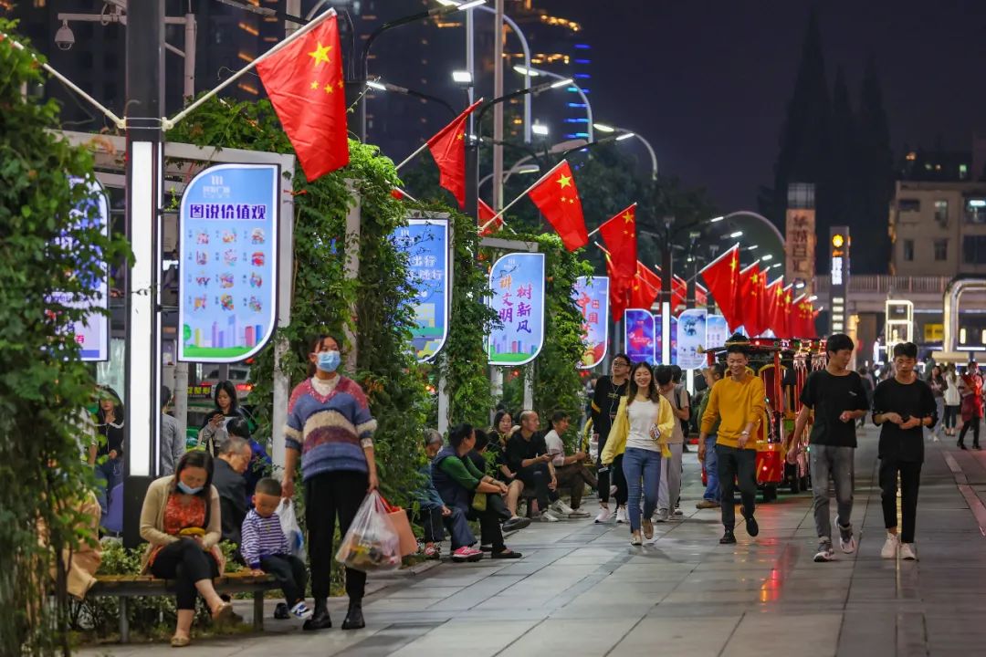 人物|“老方”的第19个国庆节