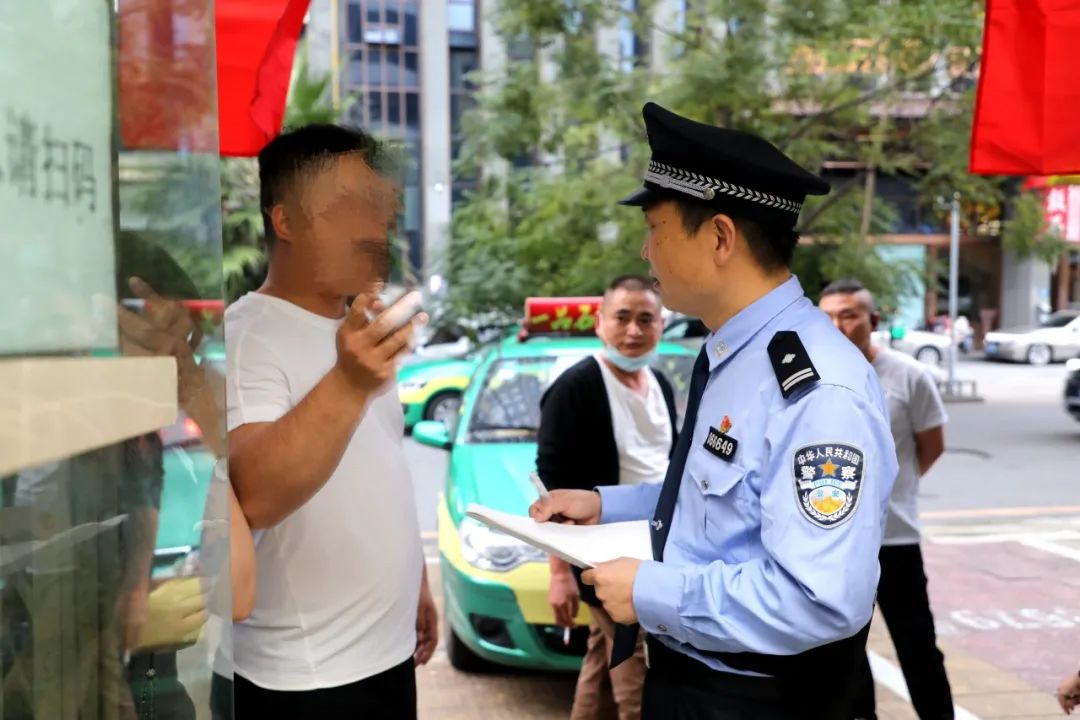 人物|“老方”的第19个国庆节