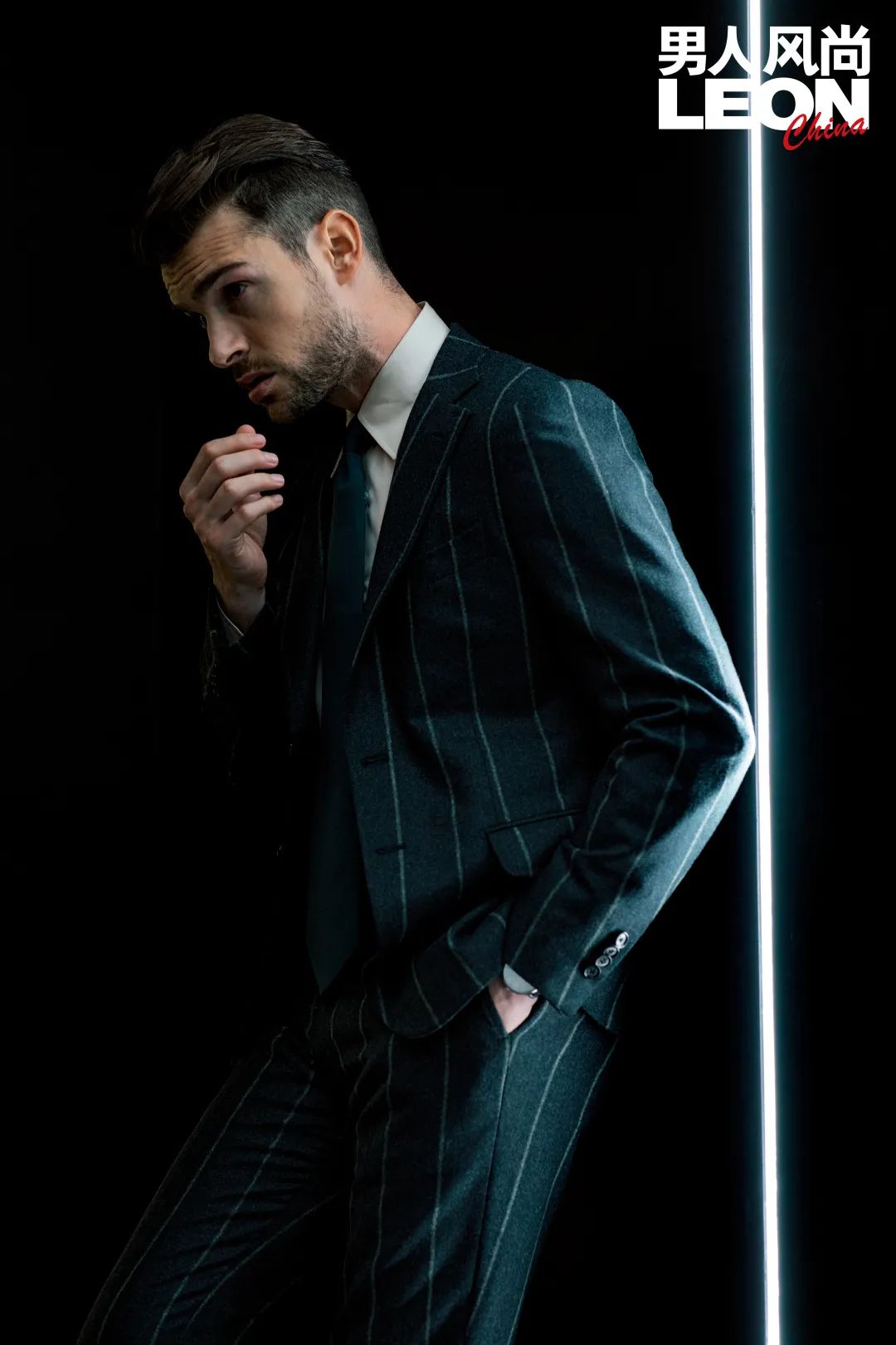 高雅和低俗的最大区别在于,哪种西装一看就很高级