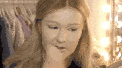 爱长斑的女人怎么办,女生长斑