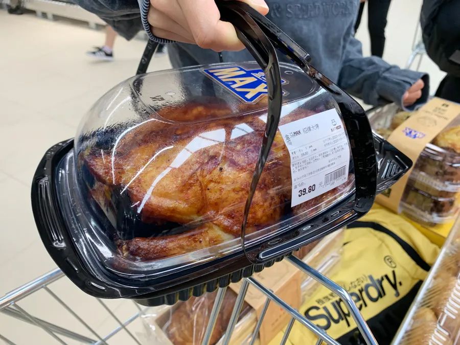 开XXXL号卖场，盒马X会员店打得过山姆、Costco吗？