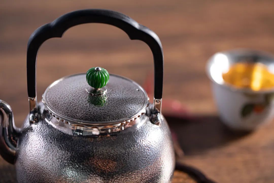 纯银嵌金荷花银壶纯手工泡茶银壶,纯银复古银壶