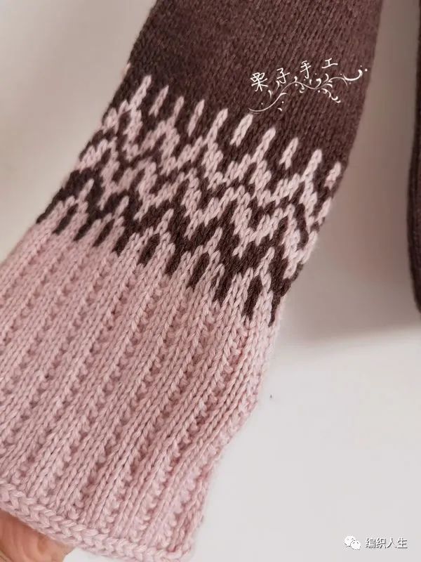 薄款v领毛衣编织图解,从下往上编织咖色开衫毛衣