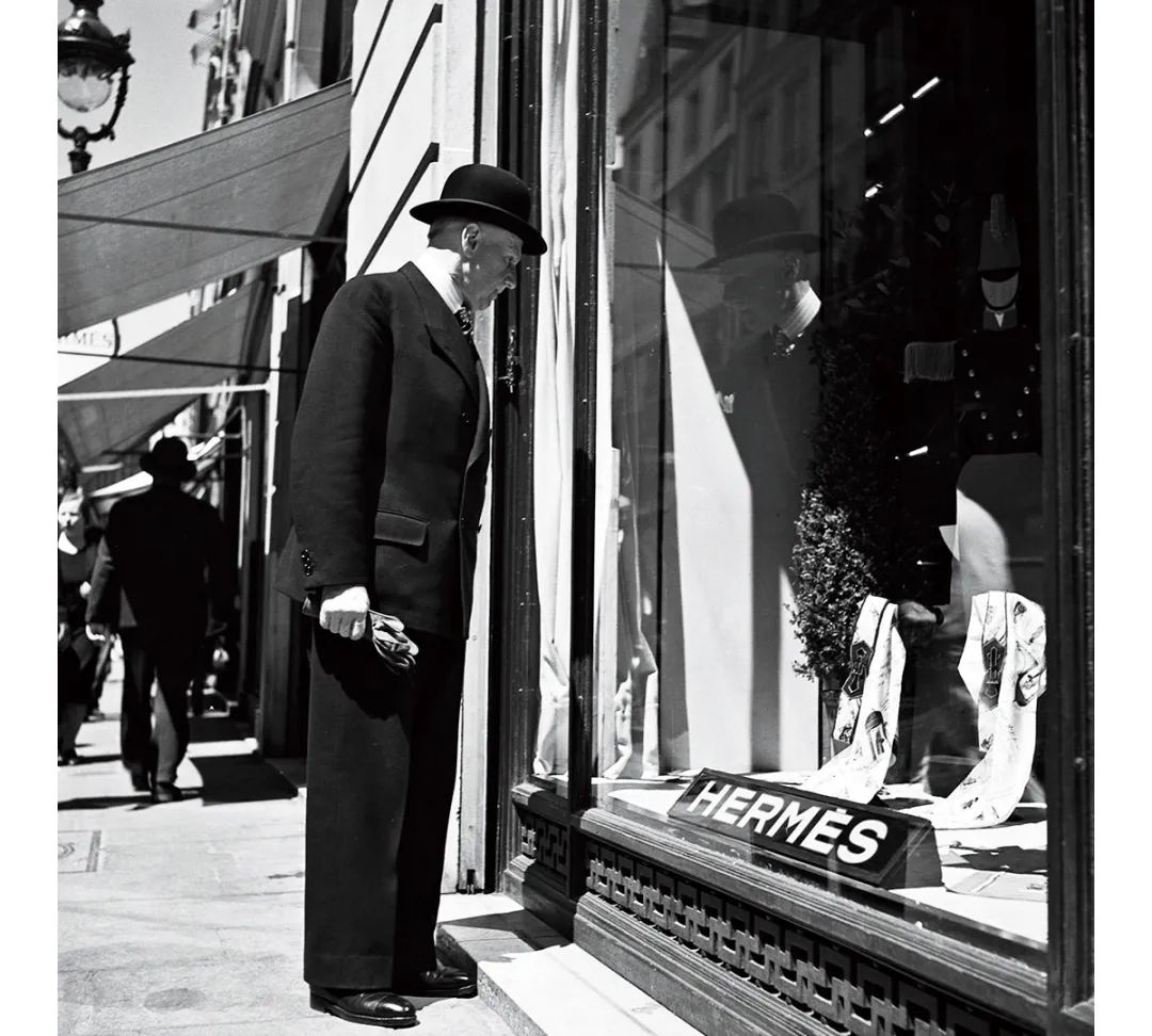 为了盒子而买的东西,买了一盒钻戒