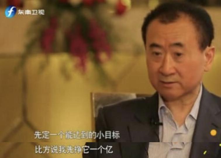 《贪玩蓝月》年入10亿？背后的玩法也太“流氓”了