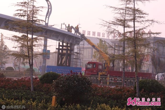 菏泽中华路过街天桥规划,菏泽中华路过街天桥设计图