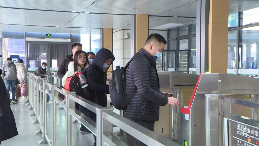 2022春运首日火车票今起开售,春运首日火车票明起开售