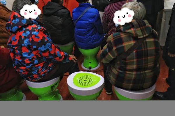 卖保健鞋骗局,老年人讲座卖的保健品是真的吗