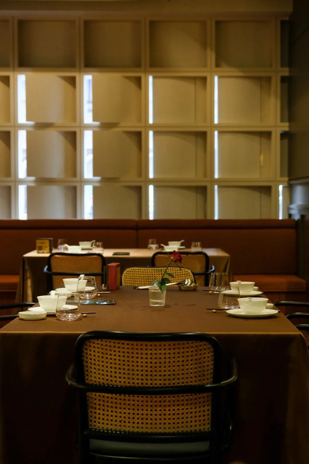 让成都的花胶鲍鱼鸡一姐，给你们讲哈小红袍的故事