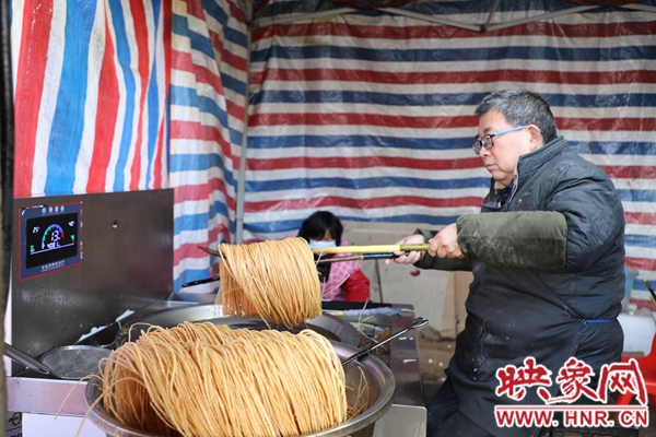 淮滨炸馓子视频,淮滨县麻里馓子