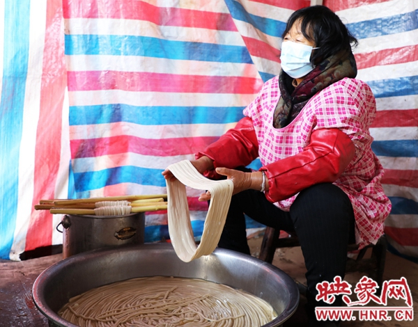 淮滨炸馓子视频,淮滨县麻里馓子