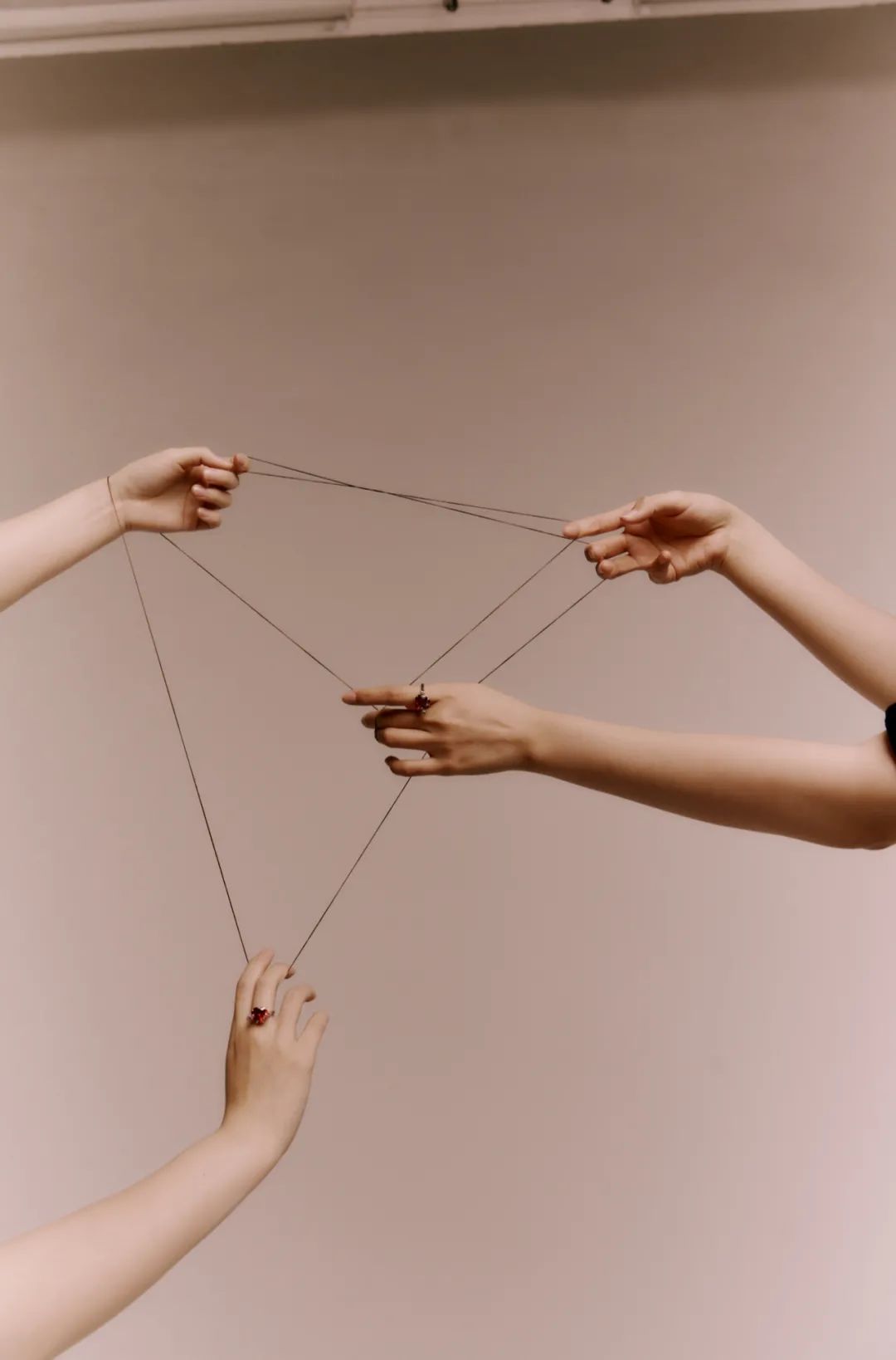 在爱里，继续牵手Handinhand