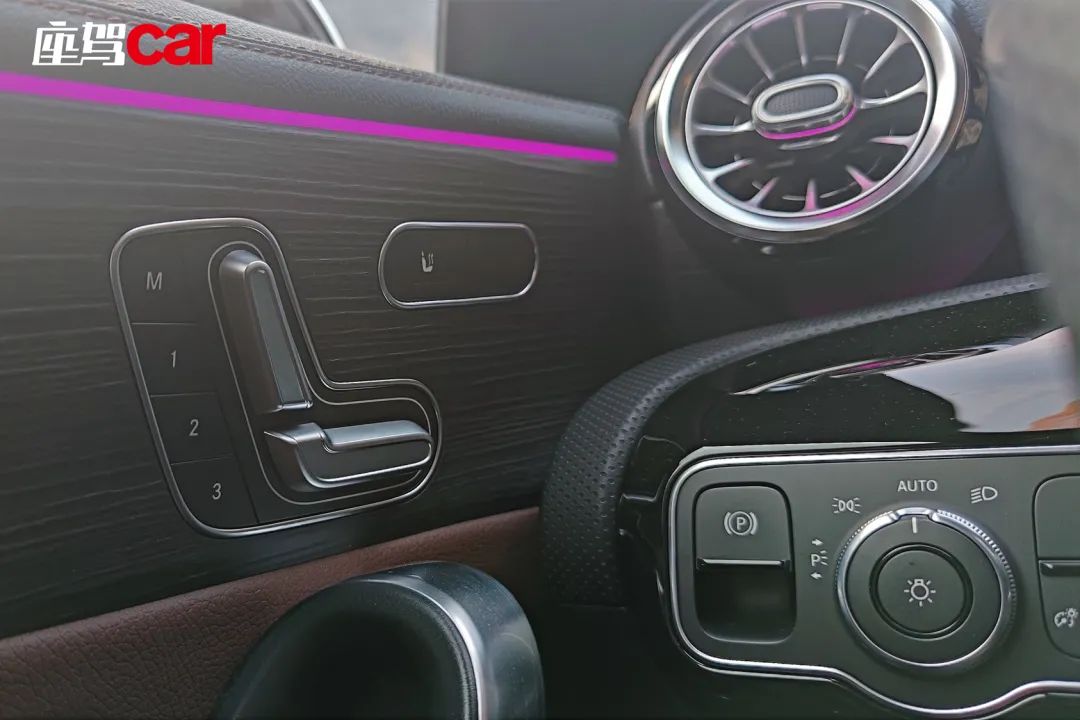 奔驰cla260落地价,奔驰轿跑两门2.0t