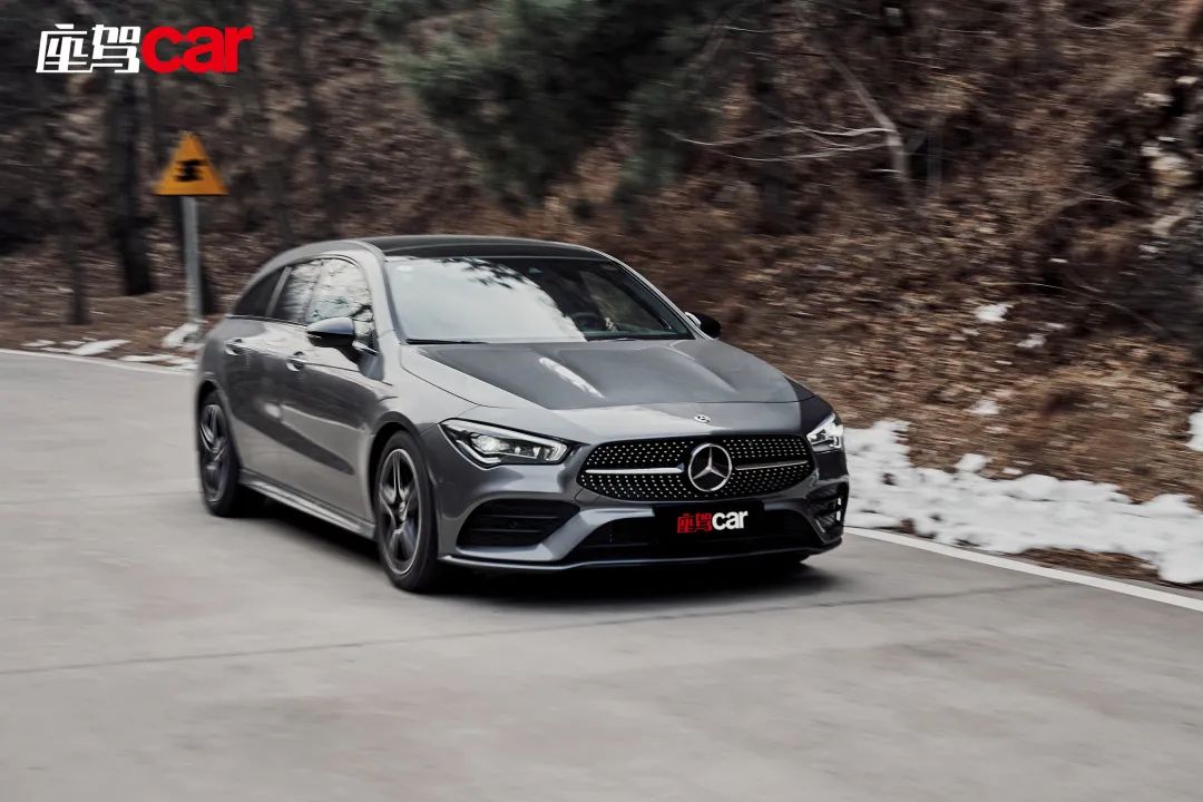 奔驰cla260落地价,奔驰轿跑两门2.0t