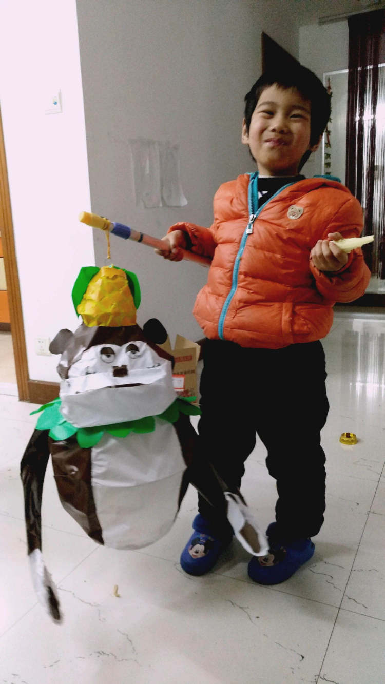 这位崇明妈妈每年给孩子做一个手工元宵灯笼！8个生肖造型灯笼，孩子拎着拎着就长大了