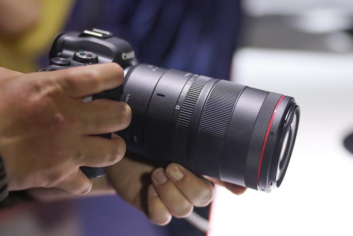 微单相机推荐2021佳能,佳能半画幅新镜头