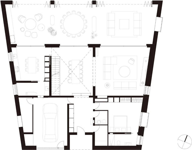 素色灰瓷砖和花纹灰砖拼接,石材和陶土砖铺装