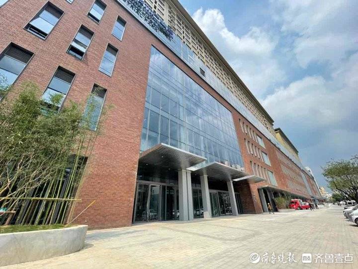 土豪金改造原视频,济南诚基中心住宅改造