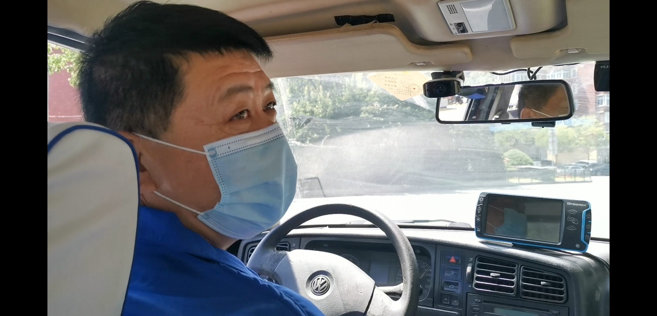 史上最牛司机事故,的哥80万公里零事故