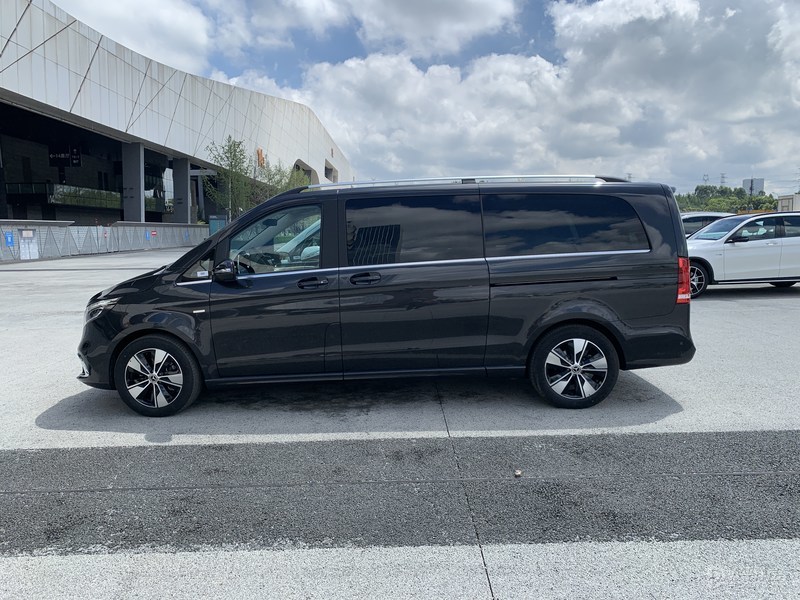 2021款奔驰V级正式上市售47.88-64.68万元