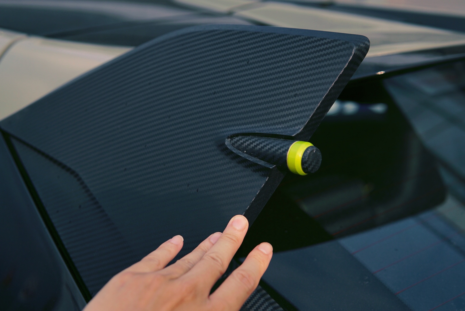 试驾2022款UNI-T把SUV开上赛道是种什么体验？