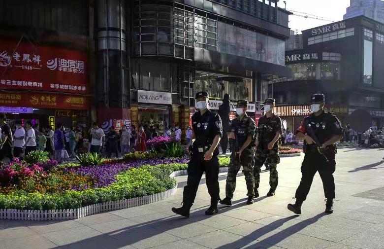 鍋囨湡鍏ㄥ競瀹夊叏鐢熶骇褰㈠娍绋冲畾,鍋囨湡骞冲畨绁ュ拰璀︽儏鍚屾瘮涓嬮檷鍥涙垚